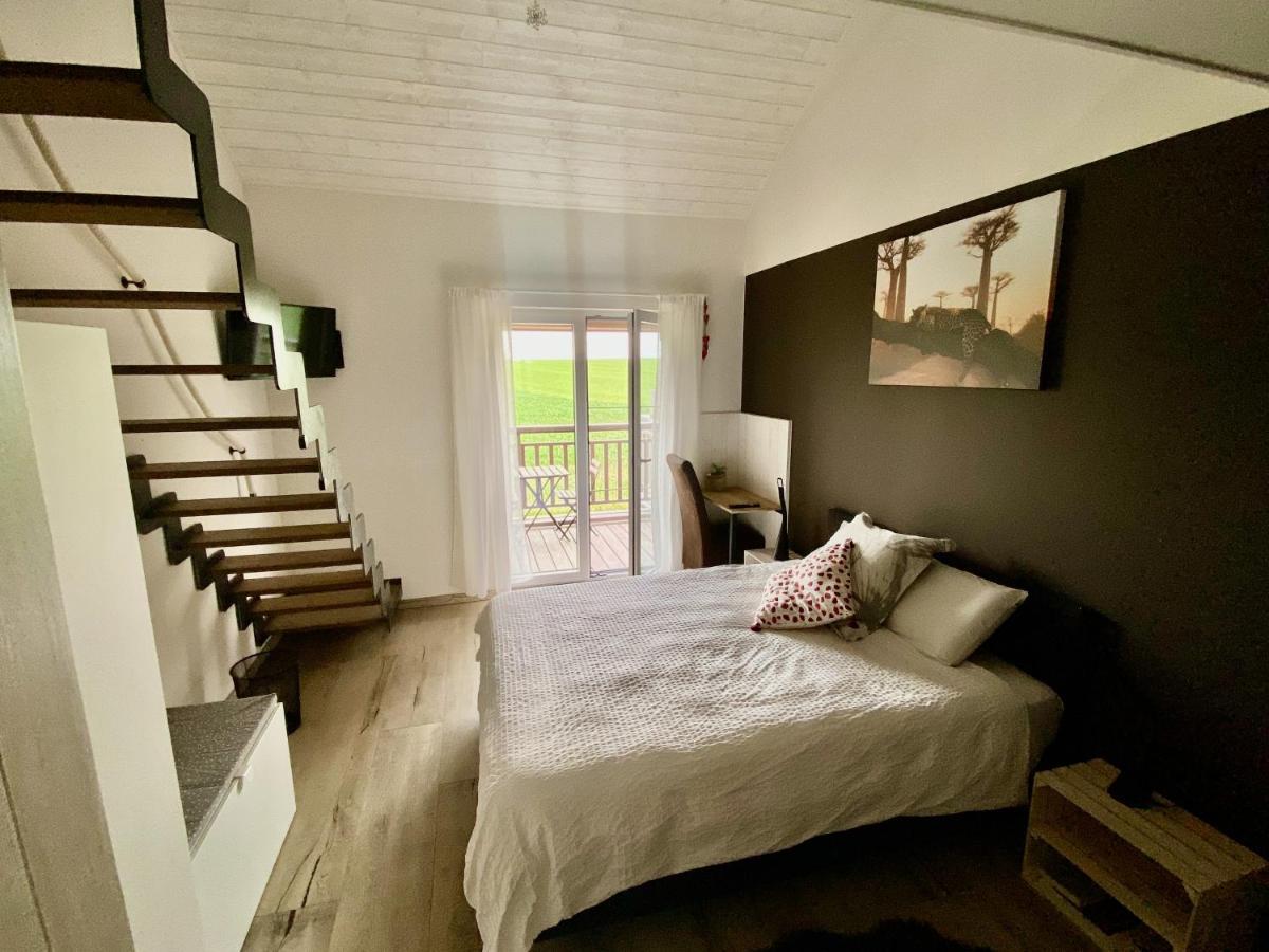 B&B Les Autres Sens Villers-la-Ville ภายนอก รูปภาพ